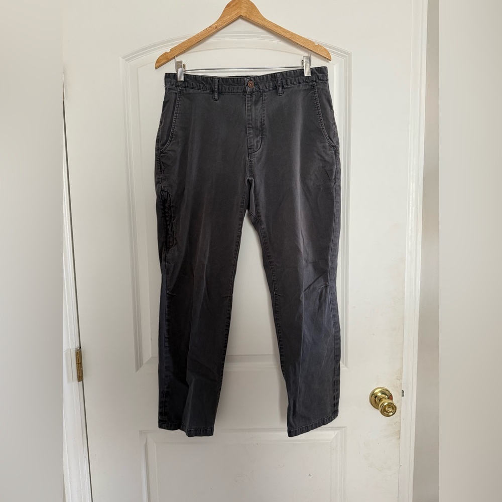 The North Face Men’s Gray Khakis